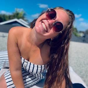 Meet your Posher, Robyn